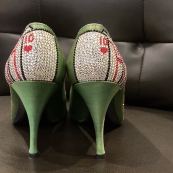 Dazzling Stuart Weitzman Fancy Pumps, Size 6.5 - Picture 5 of 10